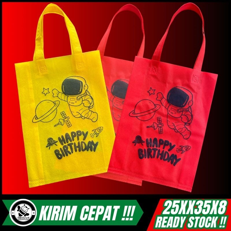 

TAS ULTAH SIAP KIRIM !!! Tas Tali Press Ulang Tahun Murah Karakter Tema Astronot Hampers Birthday 25x35x8