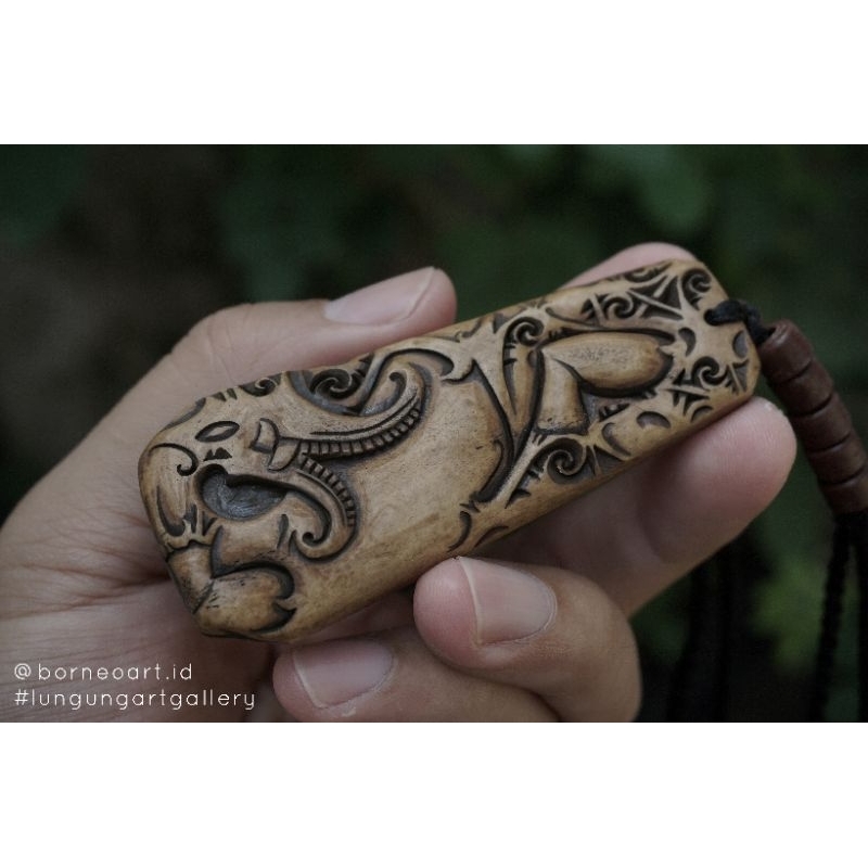 KALUNG UKIRAN DAYAK KALIMANTAN