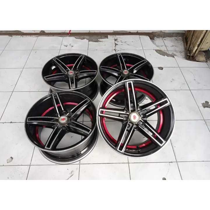 VOSSEN R15X7,5 8X100114 ET30 BP RED + BAN GT (1) 185 60 R15 (70%)