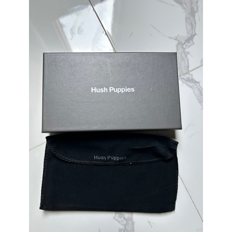 BOX DOMPET PANJANG HUSH PUPPIES ORI MALL