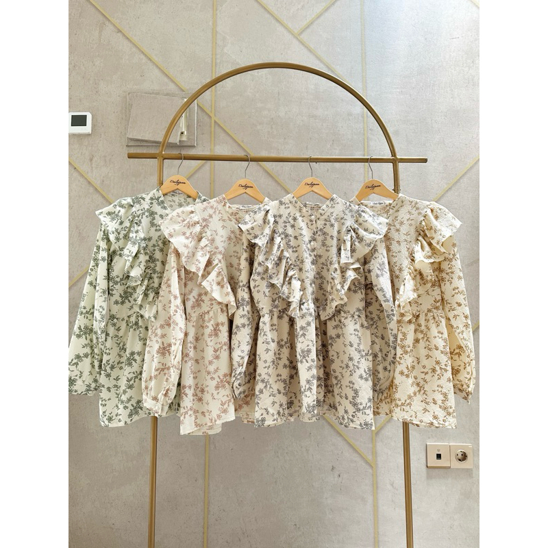 Ruffle Blouse (atasan ruffle vintage bunga busui friendly)