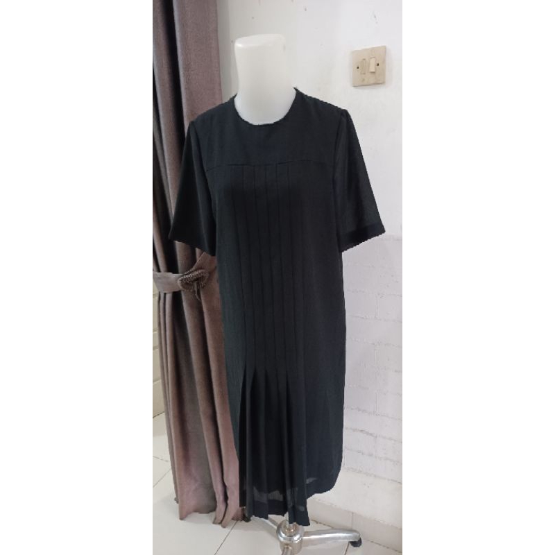 pl Dress hitam ceruti berfuring Variasi ala Plisket Cantik simple
