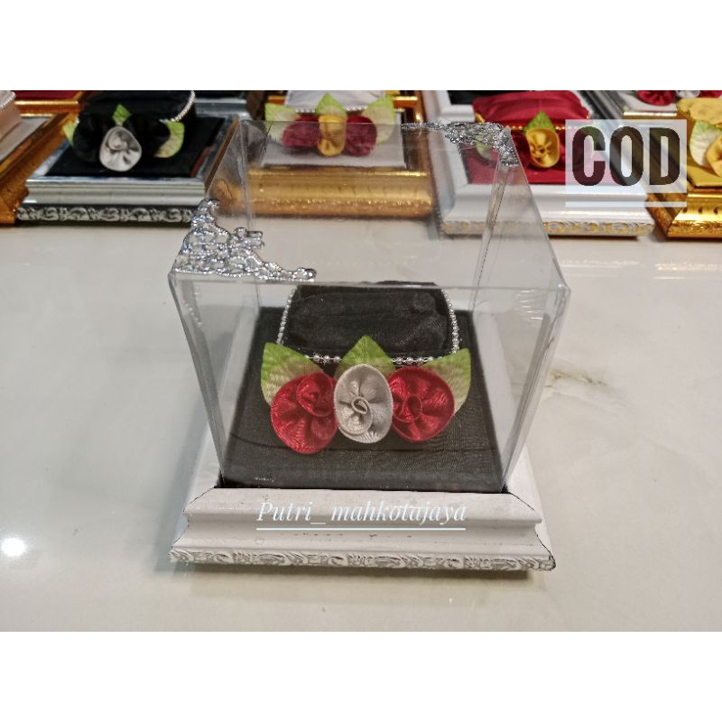 

Kotak lamaran/box hantaran tutup mika cincin