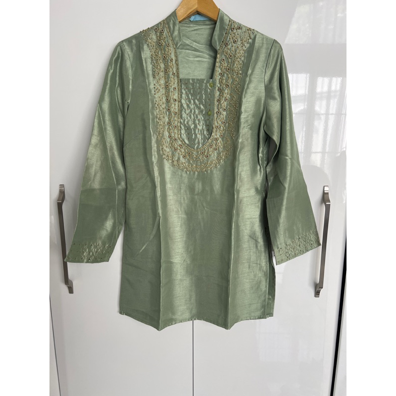 preloved tunik lebaran muslimah annisa collection