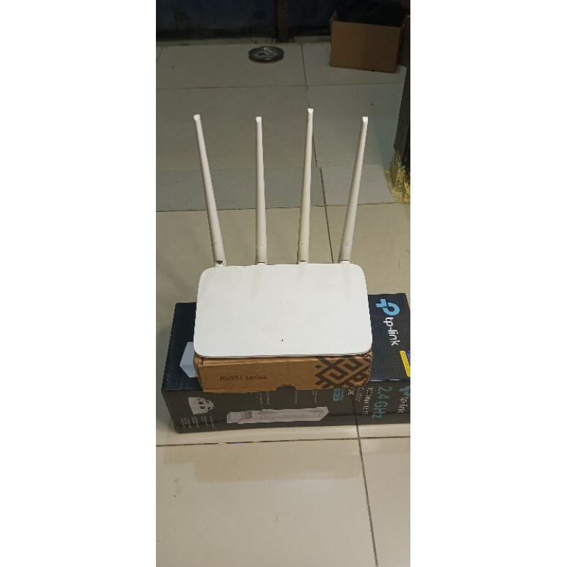 Router Tenda F6