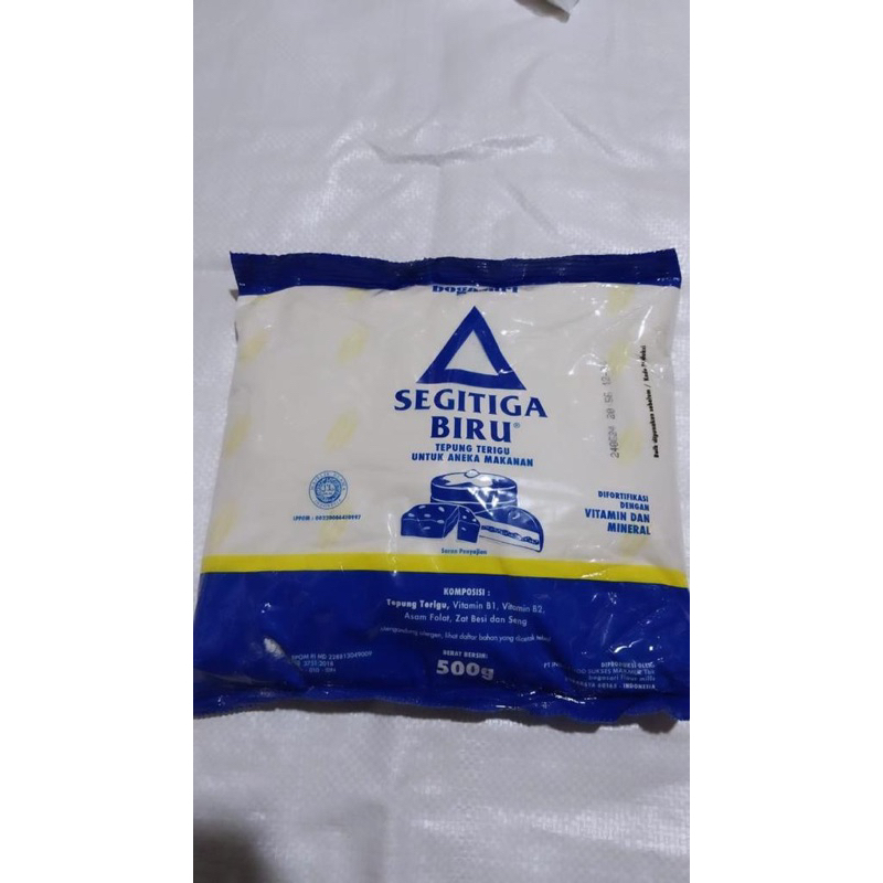 

Tepung segitiga Biru kemasan