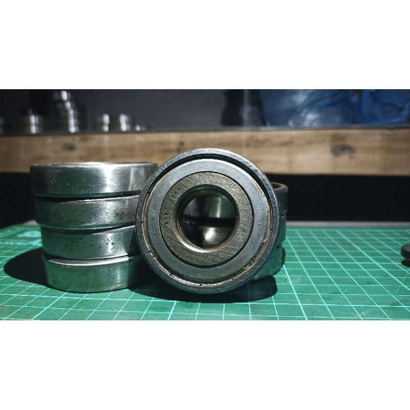 laher bekas 6305 bearing 6305 bekas