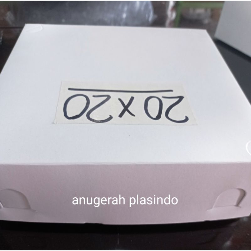 KOTAK NASI 20 x 20 cm ( tutup PUTIH, bawah COKLAT) isi 50 & 100 pcs