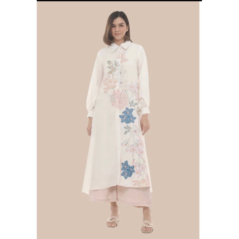 Stella shirt dress - san - wearing klamby