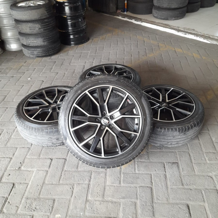 Velg Racing HSR Boven R18 PCD 5x112 cocok innova x-pander dll