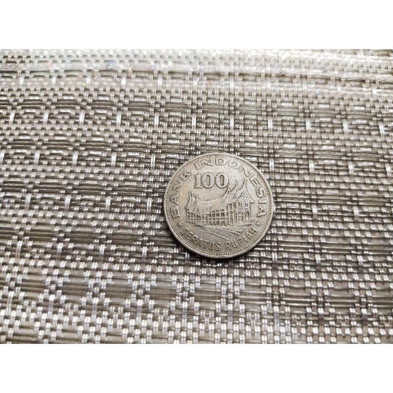 Uang koin Rp.100