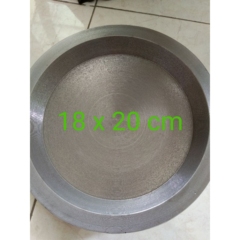 Loyang martabak ukuran 18*20 cm plus tutup stenlis Semi Premium