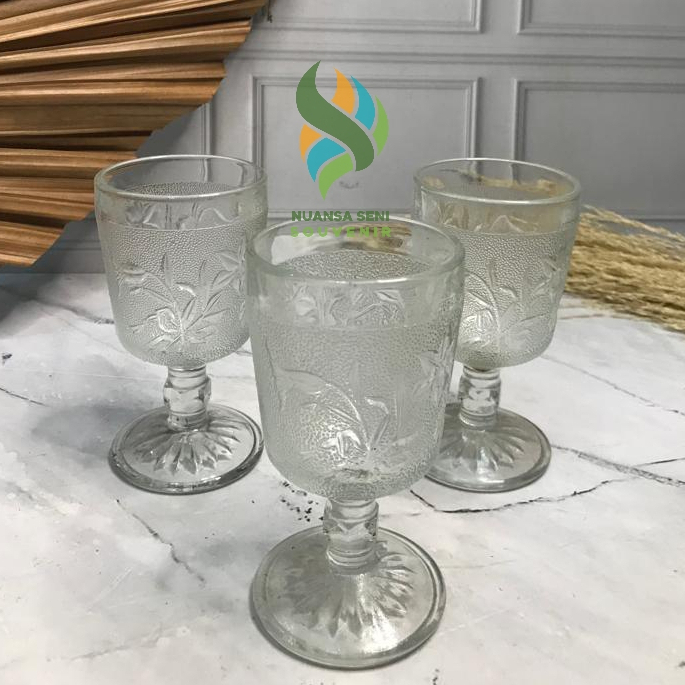 Souvenir Gelas Tangkai Kaca Minum Tumbler Stemware Motif Kaki Bunga Cangkir Wine Aesthetic