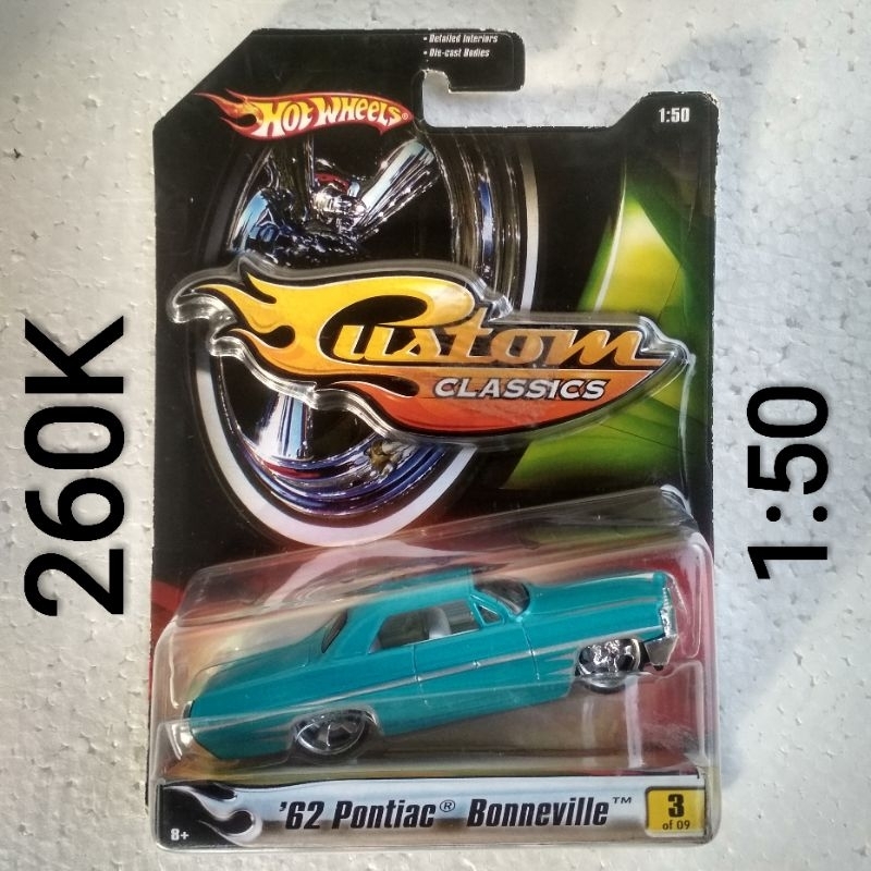 Hot Wheels Custom Classics 62 Pontiac Bonneville skala 50