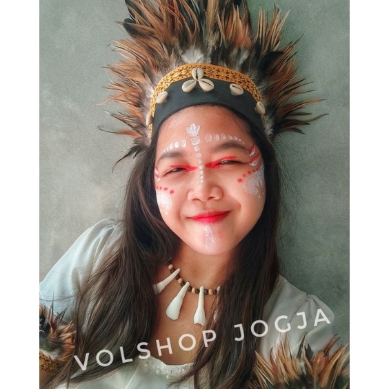 Promo Eksklusif: Hanya untuk Anda yang Pintar ACCESSORIES BULU ADAT PAPUA DAYAK KALUNG GIGI DAN MAHK