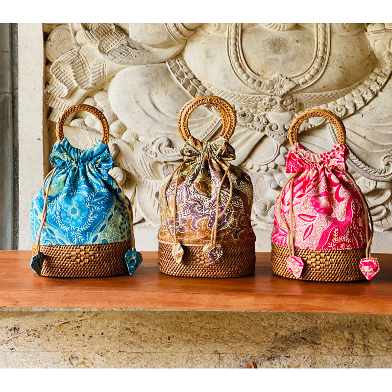 Batik pouch/ate pouch/hamper pouch/souvenir pouch