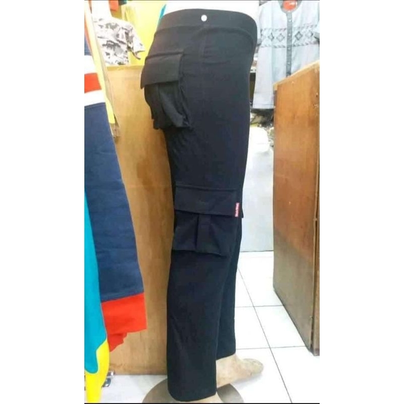 CELANA PDL UNCLEWEST