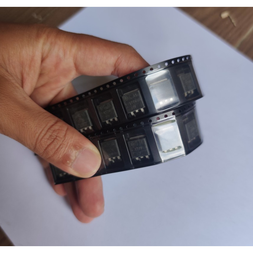 Chip IC Driver ST70 27F ST70-27F ST7027F Part ECU terlaris