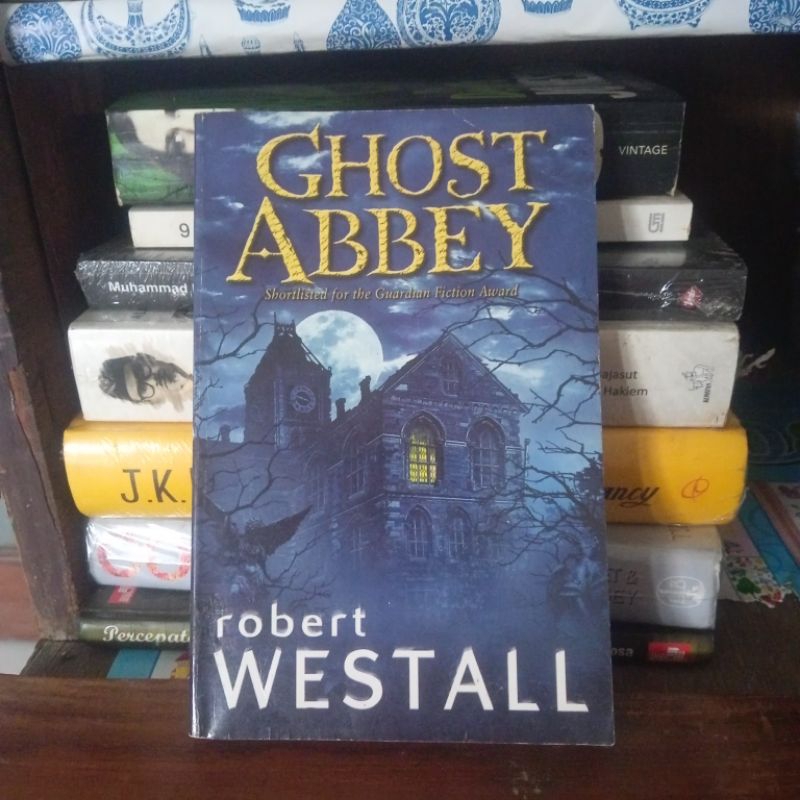 Ghost Abbey - Robert Westall