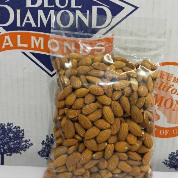

Best Seller 500gr ALMOND MENTAH KUPAS uk 27/30 (First Grade) ➵➭✬