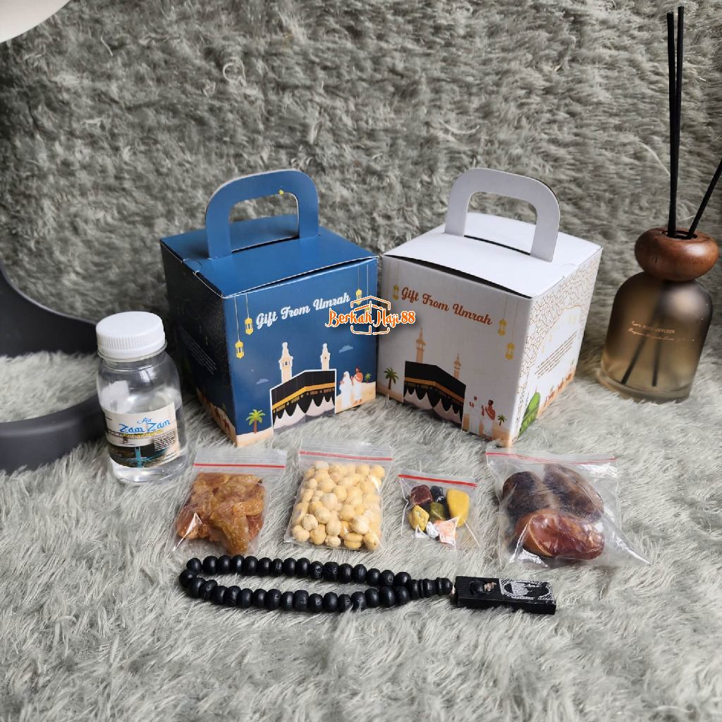 

Ssl09 Paket Oleh Oleh Haji dan Umroh dus Box + Coklat Kerikil + Tasbih Kayu per 25 pcs