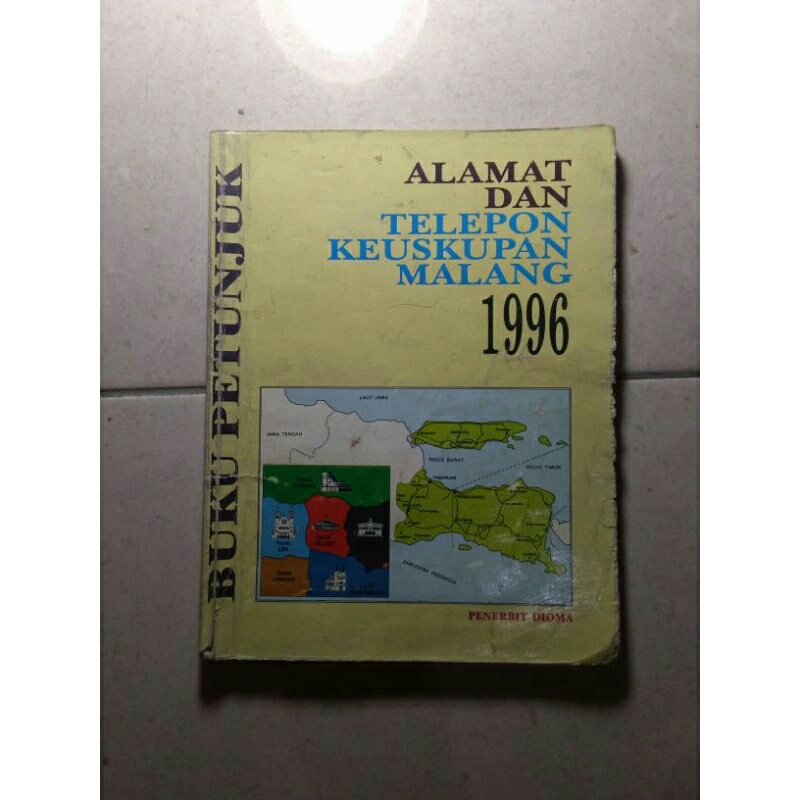 buku petunjuk alamat dan telepon keuskupan malang 1996