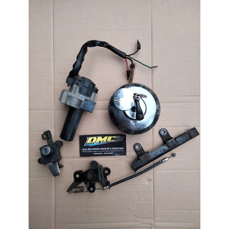 kunci kontak set honda tiger revo original