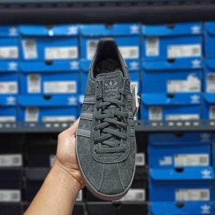 Sepatu Sneakers Adidas Broomfield Termurah,Adidas Broomfield All Black Limited,Black GOLDELimited