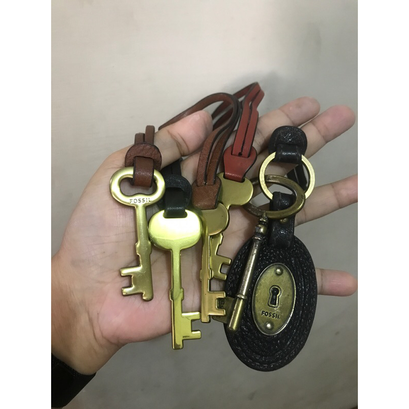 preloved key fossil original asli dari fossil bag preloved fossil seken ori
