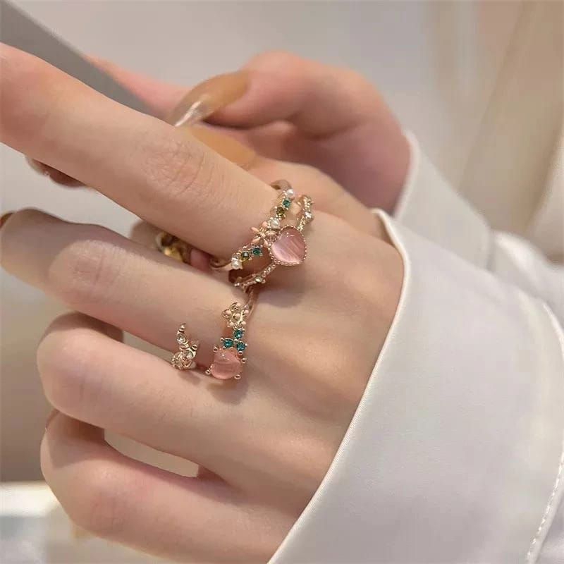 Cincin Tintanium wanita emas muda