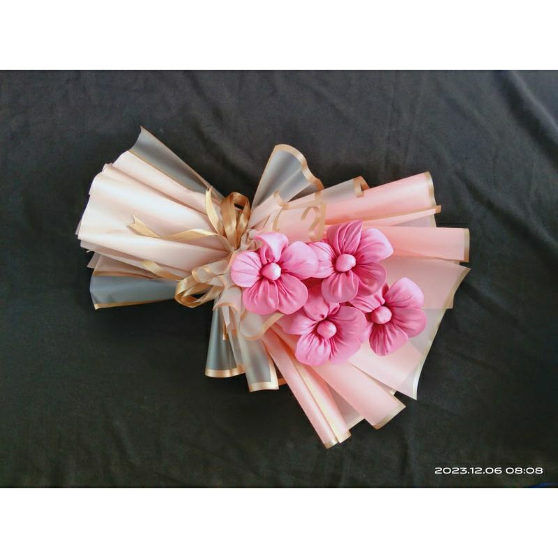 buket hijab Bella square bentuk bunga/buket jilbab segiempat buket hari guru/hijab Bella square/hija