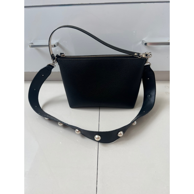 find kapoor pingo flat bag