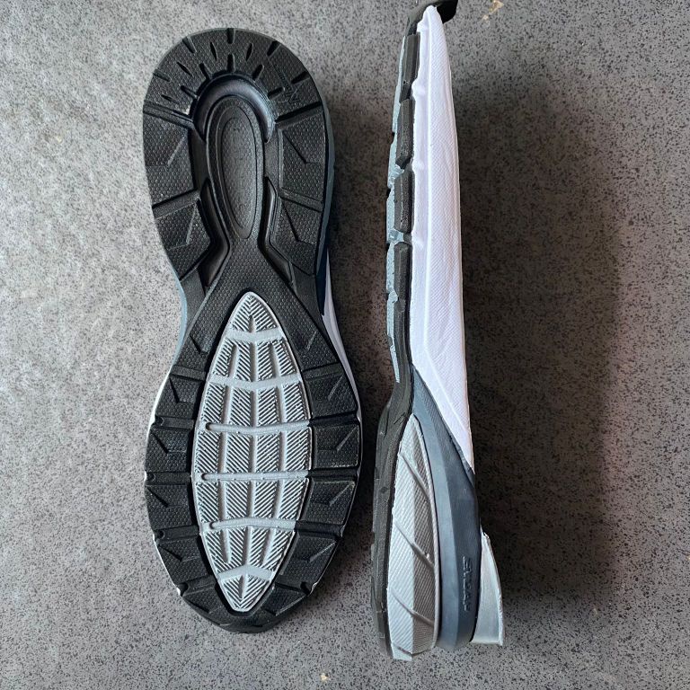 modelTipe JPC865 Outsole NB 990 X Mirror