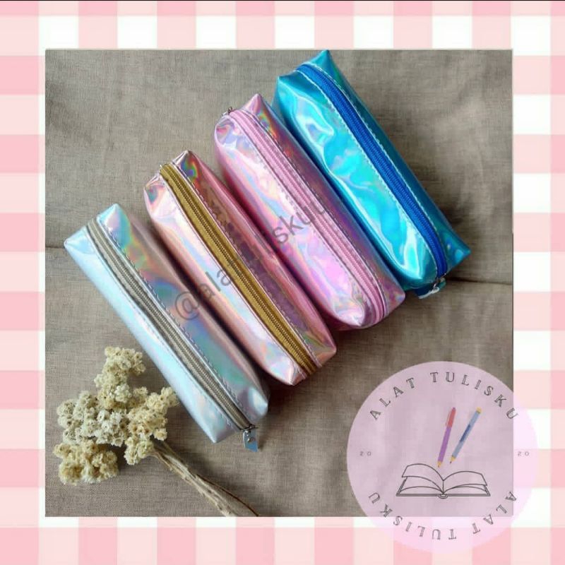 

Pencil case hologram