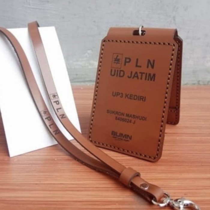 

TERBARU Id Card Holder Model Flip Magnet Kulit Asli Custom Logo & Nama, Name Tag Kulit