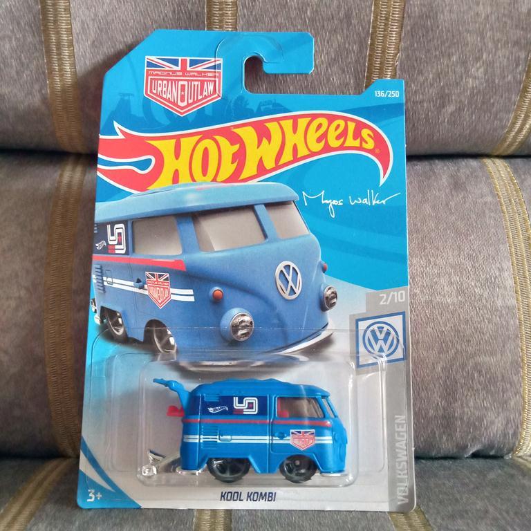 HOT WHEELS KOOL KOMBI BIRU URBAN OUTLAW