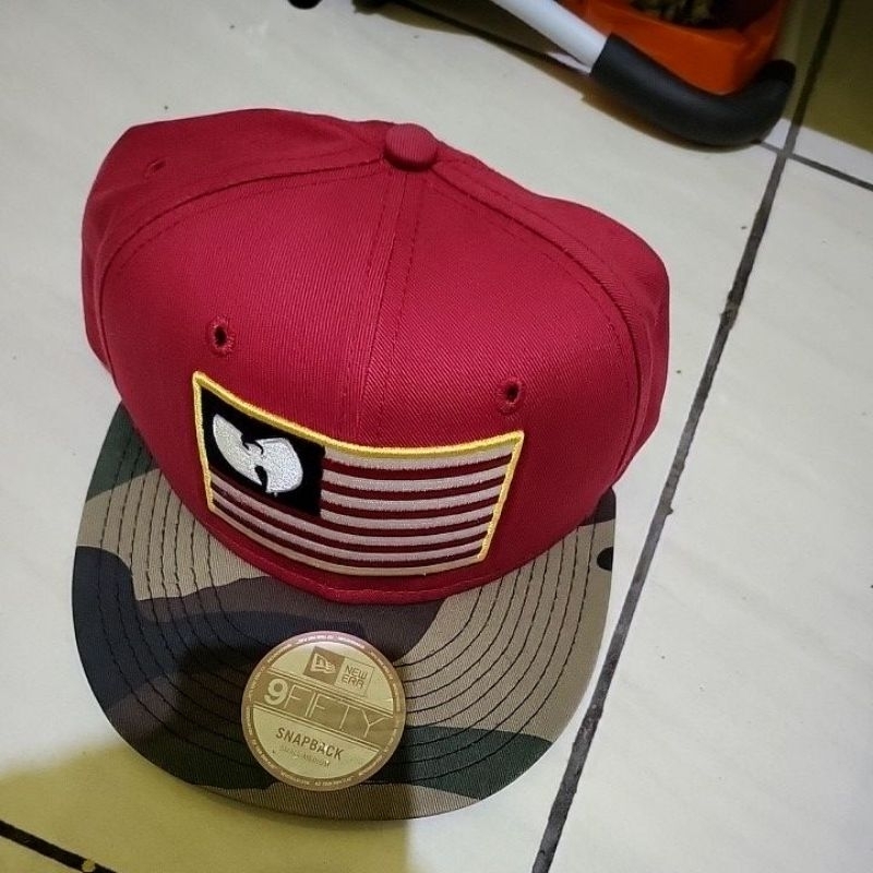 topi snapback new era x wutang