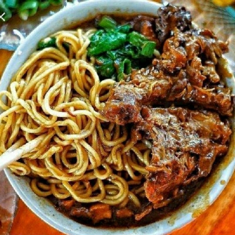

mie ayam+telor rebus