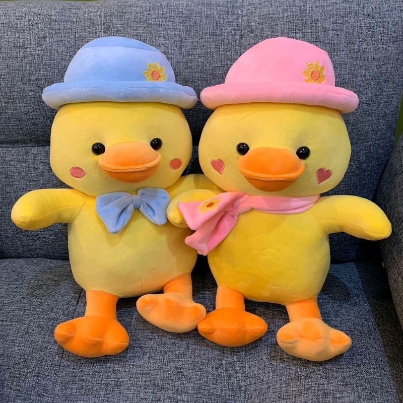 Boneka Bebek Duck Piere plush Toys Boneka bebek kuning kecil mainan mewah bebek kecil hadiah Hari Valentine Miniso Original Boy Girls lucu hadiah ulang tahun anak perempuan