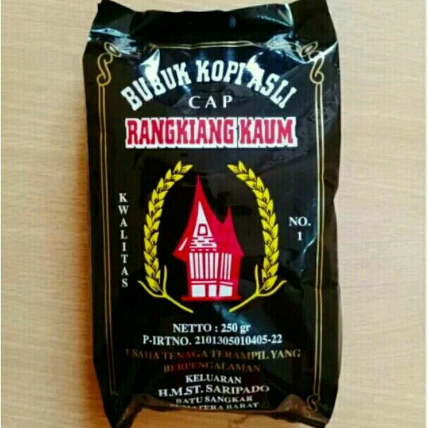 

Kopi Rangkiang Kaum 250 gram Kopi Hitam Khas Batusangkar Limo Kaum Tanah Datar