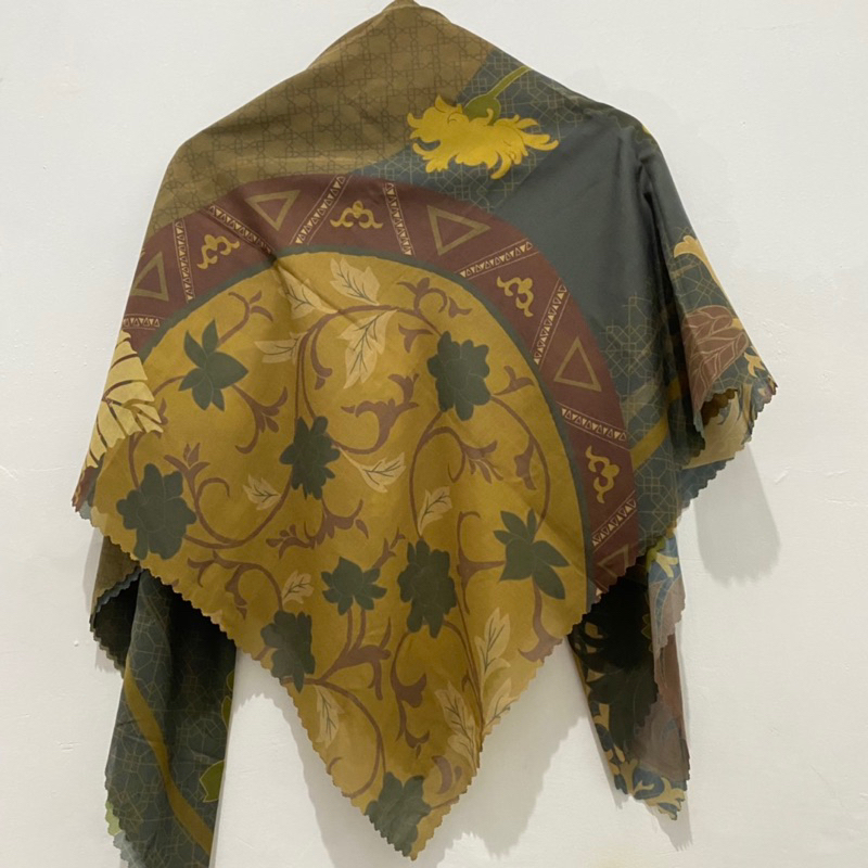 Preloved Hijab Trinycta by Nycta Gina | Preloved Hijab Voal | Preloved Hijab Branded