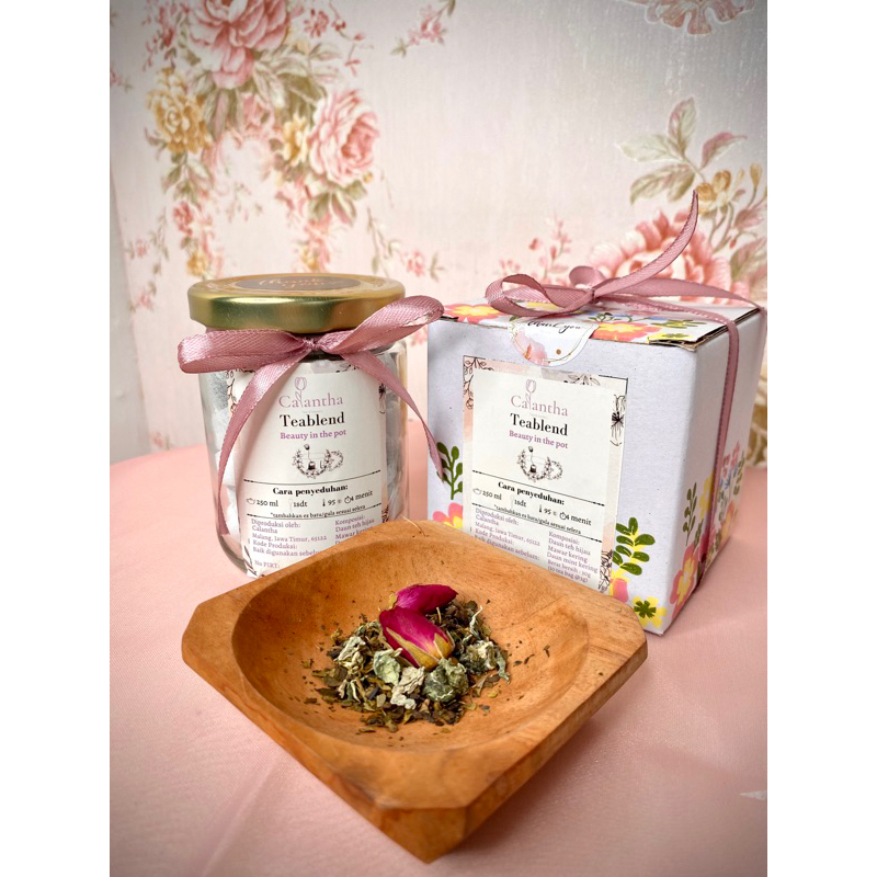 

Calantha Teh Artisan Beauty in the pot (Teablend Bunga Mawar & Lychee)