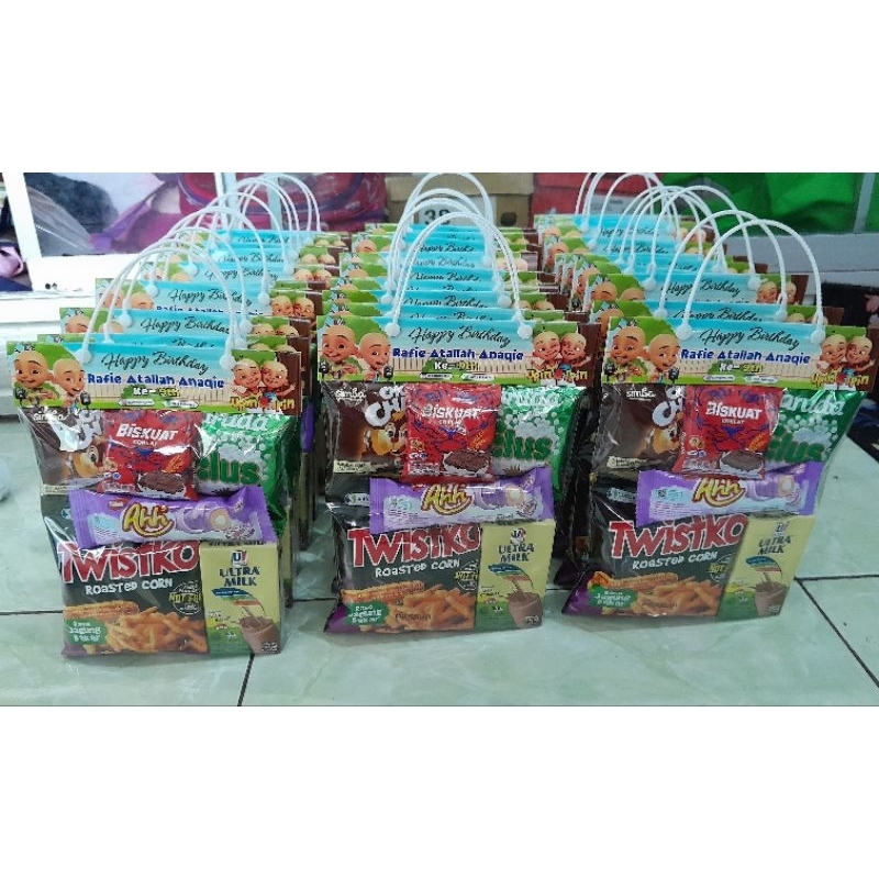 

snack parcel custom