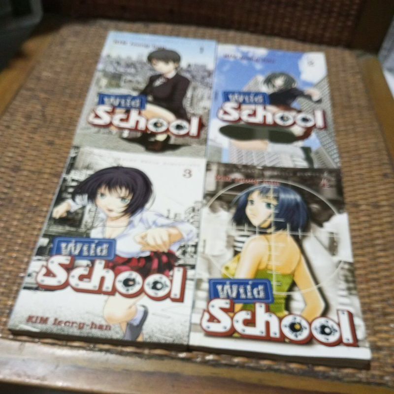 Komik Wild School 1-4