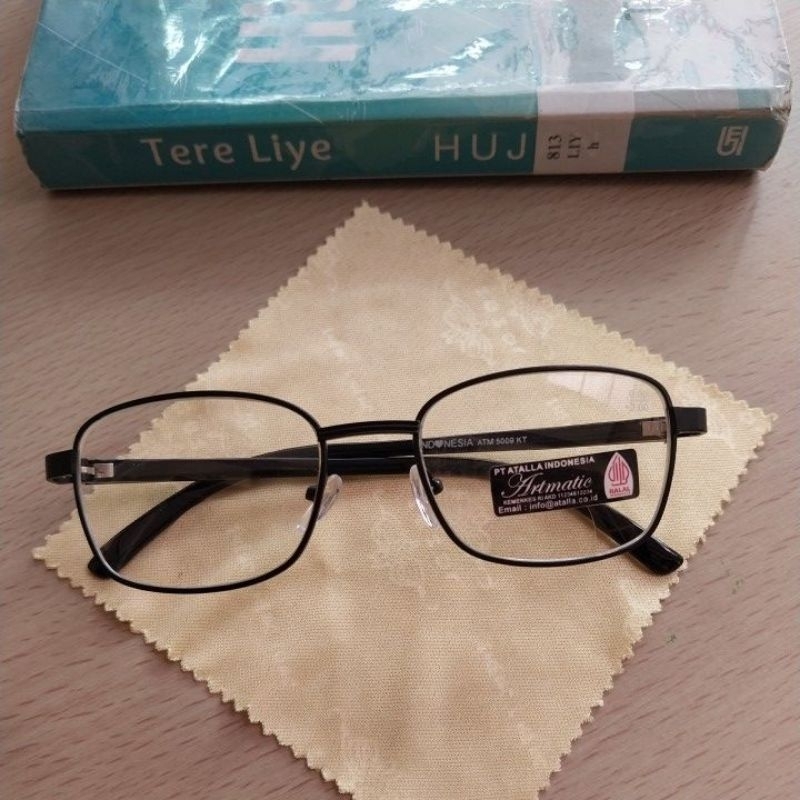 Kaca mata baca/ kaca mata baca plus/ kaca mata pria wanita/ kaca mata plus 0.25 sampai 4