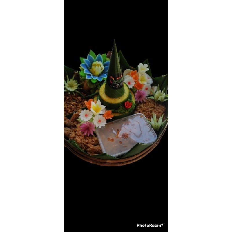 

Tumpeng nasi kuning Kuning Ayam Bakar 5-6 porsi