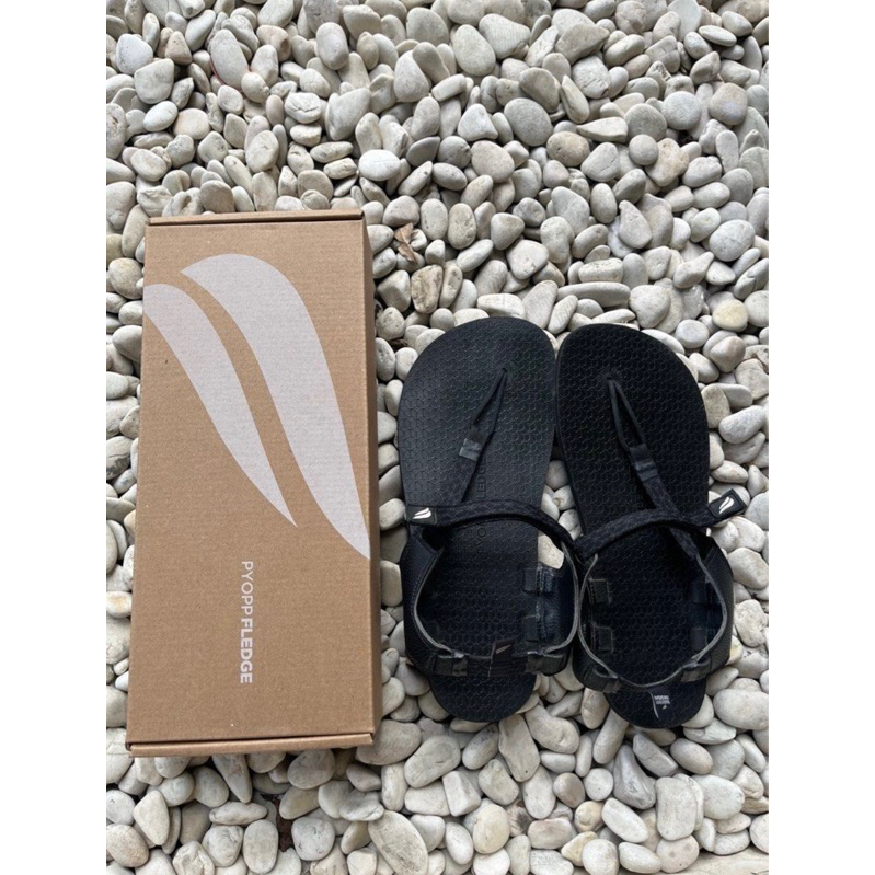 Preloved PyoppFledge Tapak Black 44