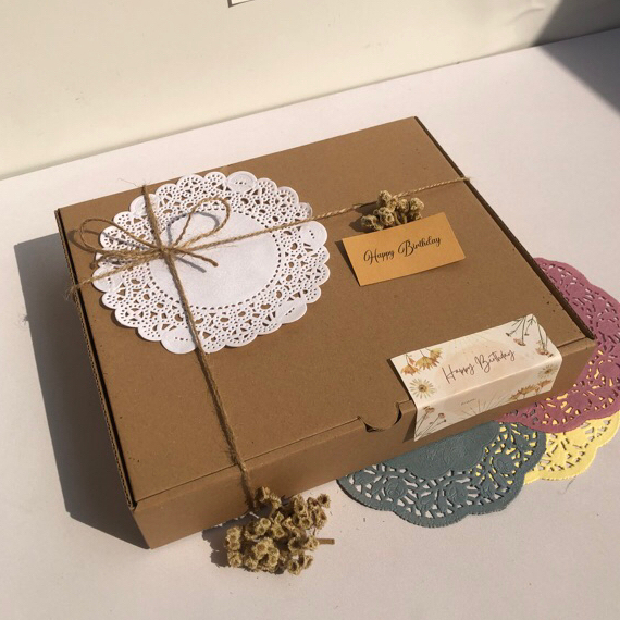 

Kotak Kado 24,5x24,5x4,5 cm / Box Hampers / Gift Box / Paket Lengkap / Kotak Kado Easthetic / Packaging Hadiah / Bungkus Kado