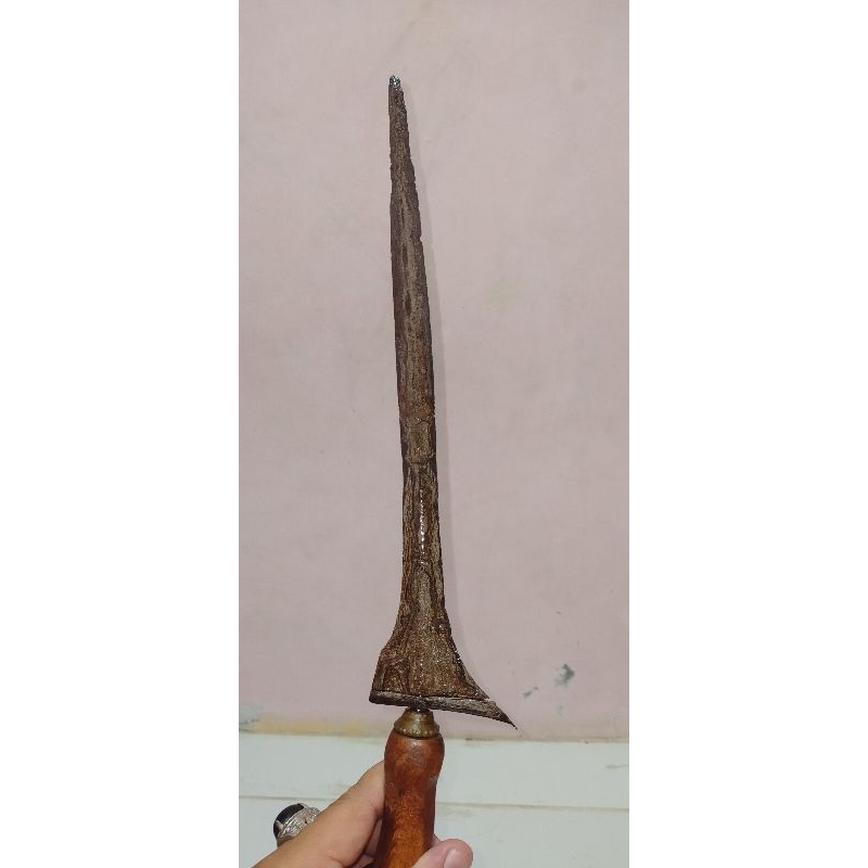 Keris jalak tilam pedaringan kebak