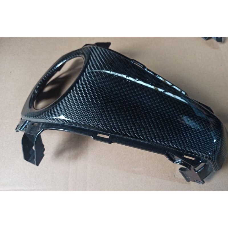 Skining Carbon Kevlar Cover Tengah Tangki MT15
